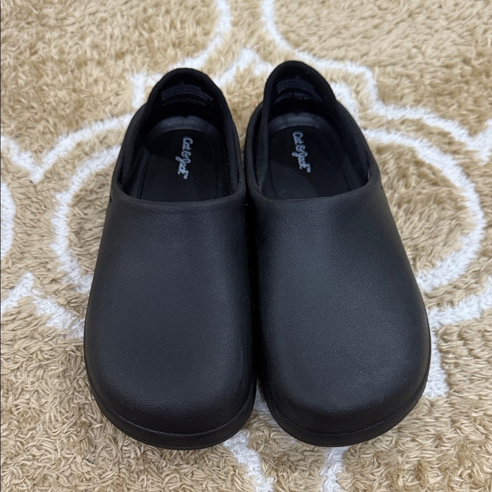 Cat & Jack Black Kids Slip-On Slippers